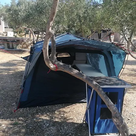 캠프장 Camp Kopito