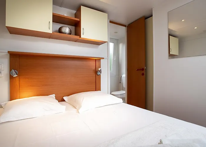 Camp Kopito Кемпінг *