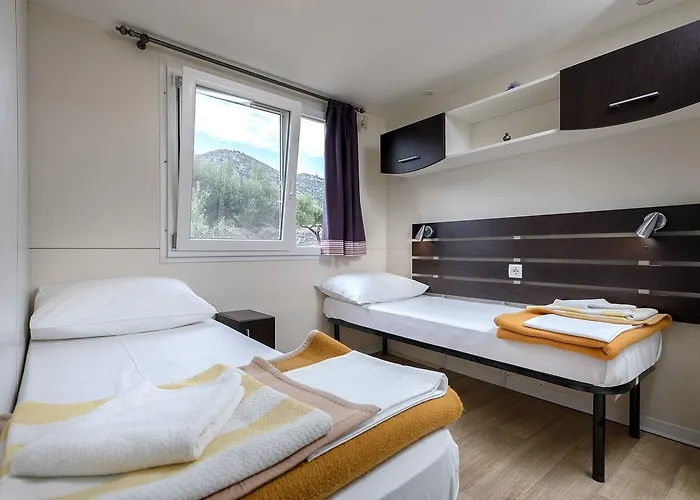 Camp Kopito Parque de Campismo *